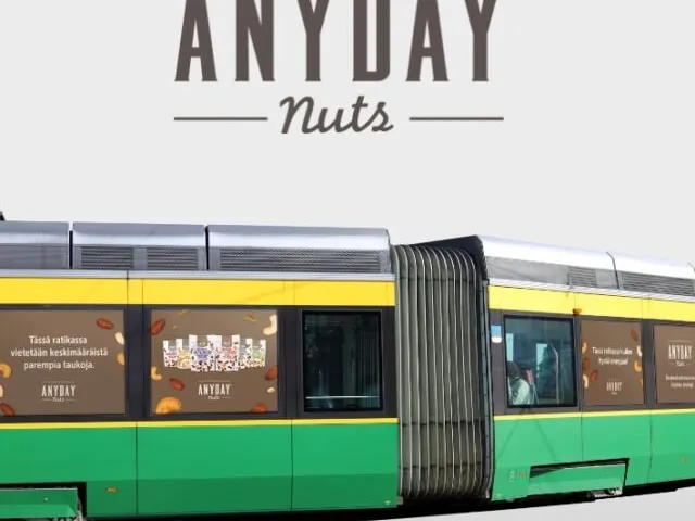 Compliments on social, on screens and on trams